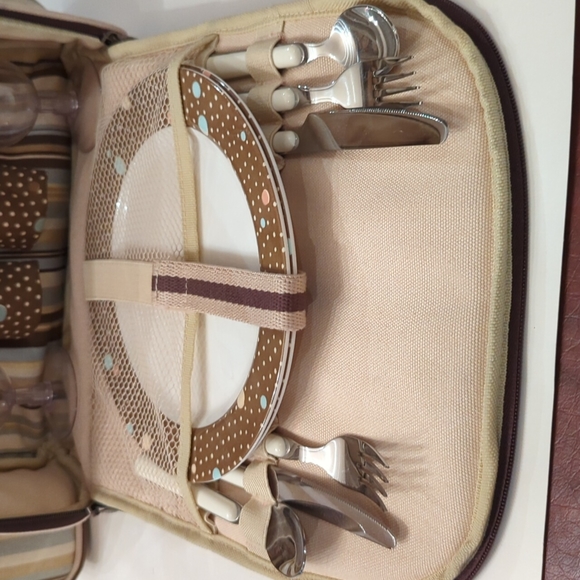 Picnic al Ascot service for 2 with wine bottle compartment - Picture 3 of 10